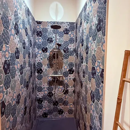 Maison De Bourg Au Coeur Du Village Medieval