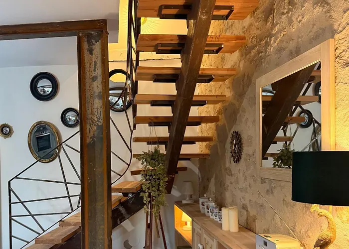 Maison De Bourg Au Coeur Du Village Medieval * Saint-Macaire